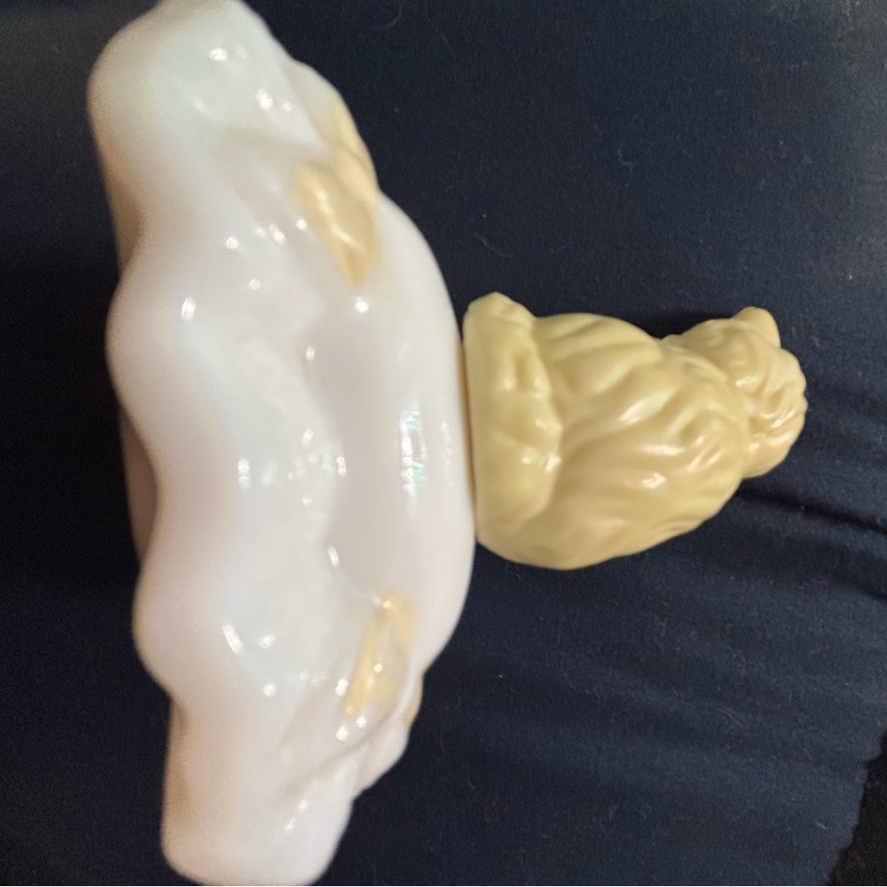 Vintage Avon Cat Figurines with perfume/cologne. Never used. - Picture 5 of 8